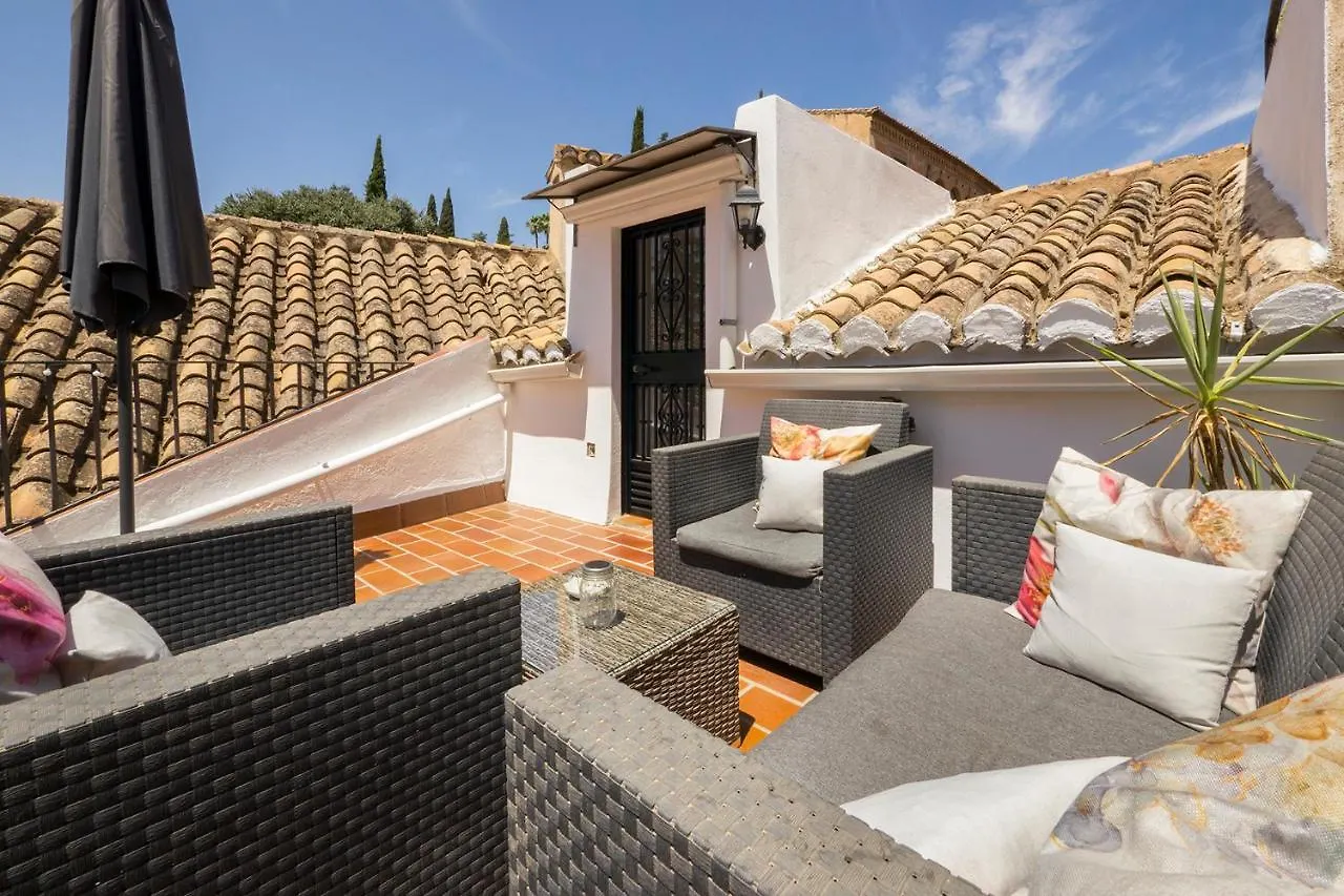 Coqueto Apartamento Duplex Con Terraza Privada Y Parking location